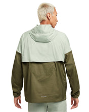 Load image into Gallery viewer, Nike Men's Imp Light Windrunner Jacket (Jade/Horizon)