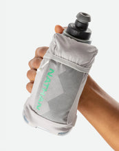 Load image into Gallery viewer, Quick Squeeze Ins 18oz Vapor Grey/Mint18OZ