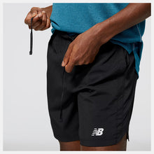 Load image into Gallery viewer, Men's NB Accelerate 7 Inch Short (Blk)