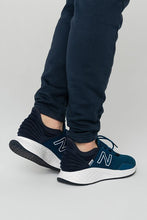 Load image into Gallery viewer, Men's NB Fresh Foam ROAV