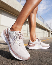 Load image into Gallery viewer, W Nike Air Zoom Structure 25 (Pltnm Vlt)
