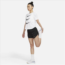 Load image into Gallery viewer, Nike Women's Tempo Luxe Run Division 2-in-1 Running Shorts