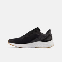 Load image into Gallery viewer, NB Kids' Fresh Foam Arishi v4 (Black with White)