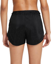 Load image into Gallery viewer, Nike Women's Tempo Luxe Run Division 2-in-1 Running Shorts