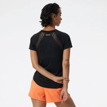 Load image into Gallery viewer, Women&#39;s NB Impact Run Short Sleeve (Blk)