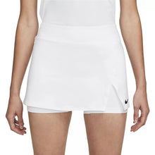 Load image into Gallery viewer, NikeCourt Dri-FIT Victory Women&#39;s Tennis Skirt (White)