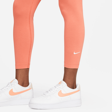 Load image into Gallery viewer, Women&#39;s Nike Sportswear Essential 7/8 Leggings