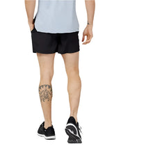 Load image into Gallery viewer, Men&#39;s NB Accelerate 5 Inch Short (Black)