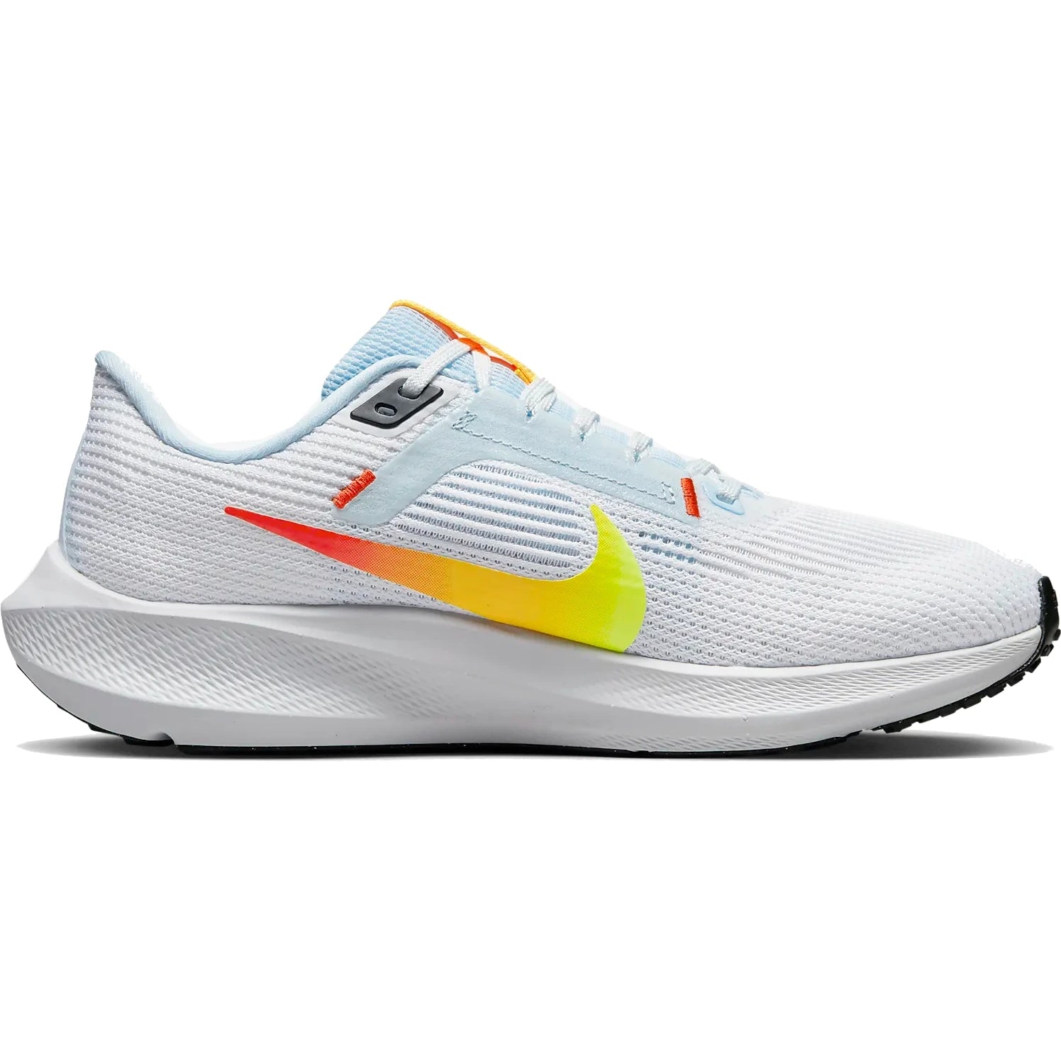 Women's Nike Air Zoom Pegasus 40 (White/Blue) – Sportista